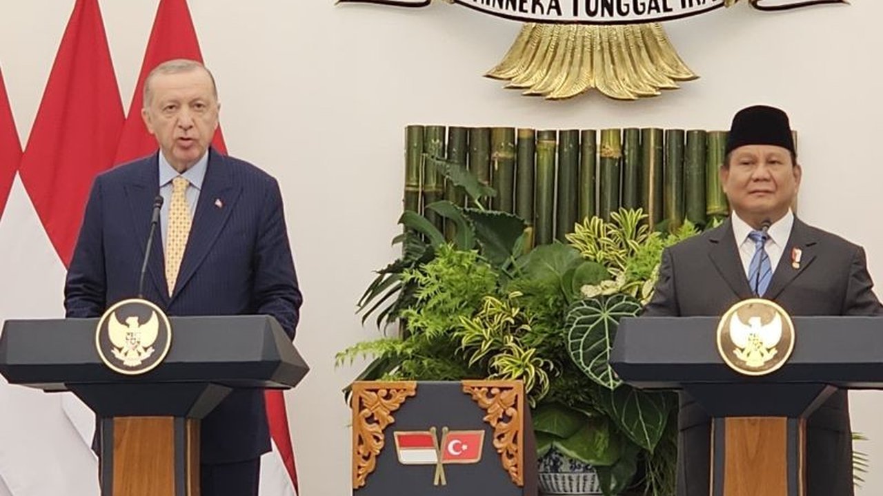 Indonesia dan Turki semakin memperkuat hubungan bilateral berkat visi bersama untuk kemerdekaan Palestina, ditandai dengan dukungan terhadap solusi dua negara dan kerjasama dalam berbagai forum internasional.