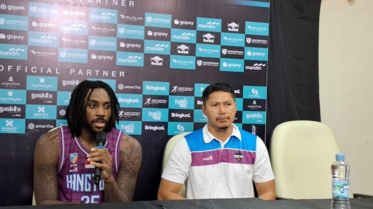 Forward Hangtuah Jakarta, Rakeem Christmas, bertekad memanfaatkan jeda internasional untuk mengurangi angka turnover timnya meskipun berhasil meraih lima kemenangan beruntun di bulan Februari pada IBL 2025.