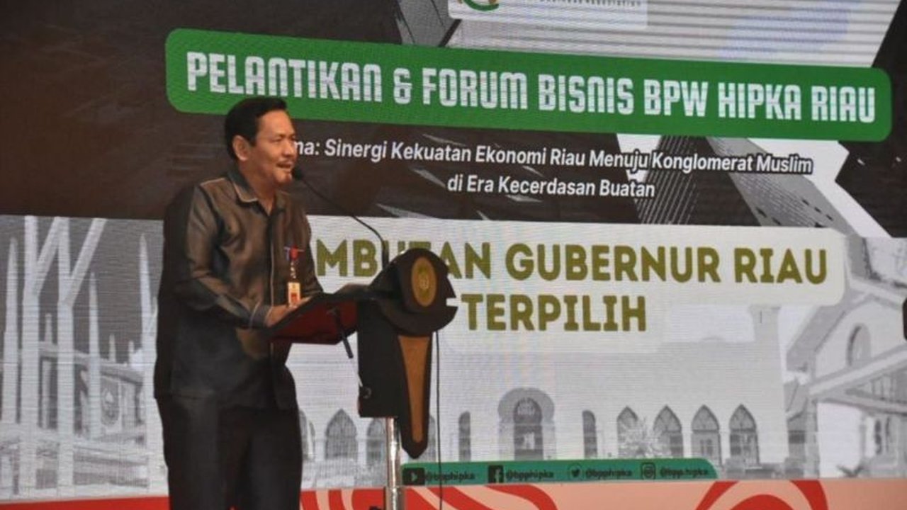 Pemerintah Provinsi Riau mendorong pengusaha muda untuk meningkatkan daya saing bisnis di era digital dengan memanfaatkan teknologi informasi dan komunikasi serta menjalin kerjasama strategis.