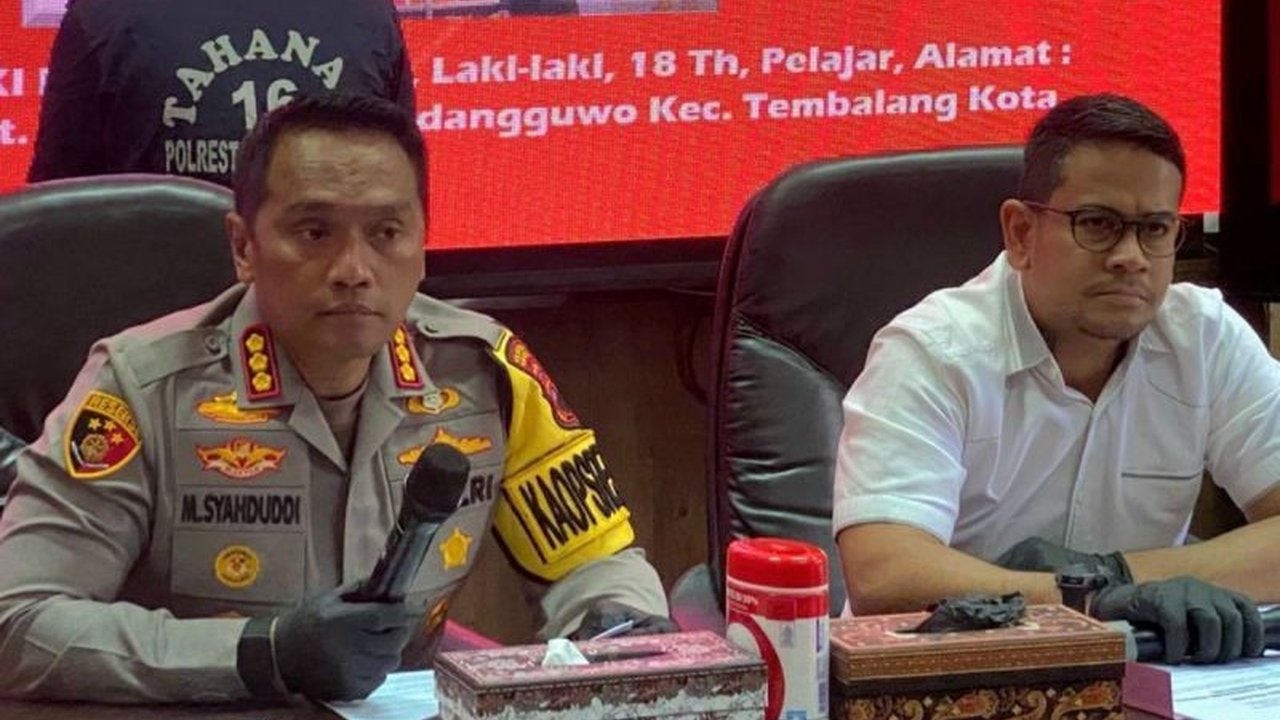 Seorang pelajar SMKN 3 Semarang, MR (18), ditangkap polisi karena menyebabkan tewasnya AWP (17), pelajar SMKN 10 Semarang, dalam sebuah duel yang terjadi di Jalan Barito pada 12 Februari 2025.