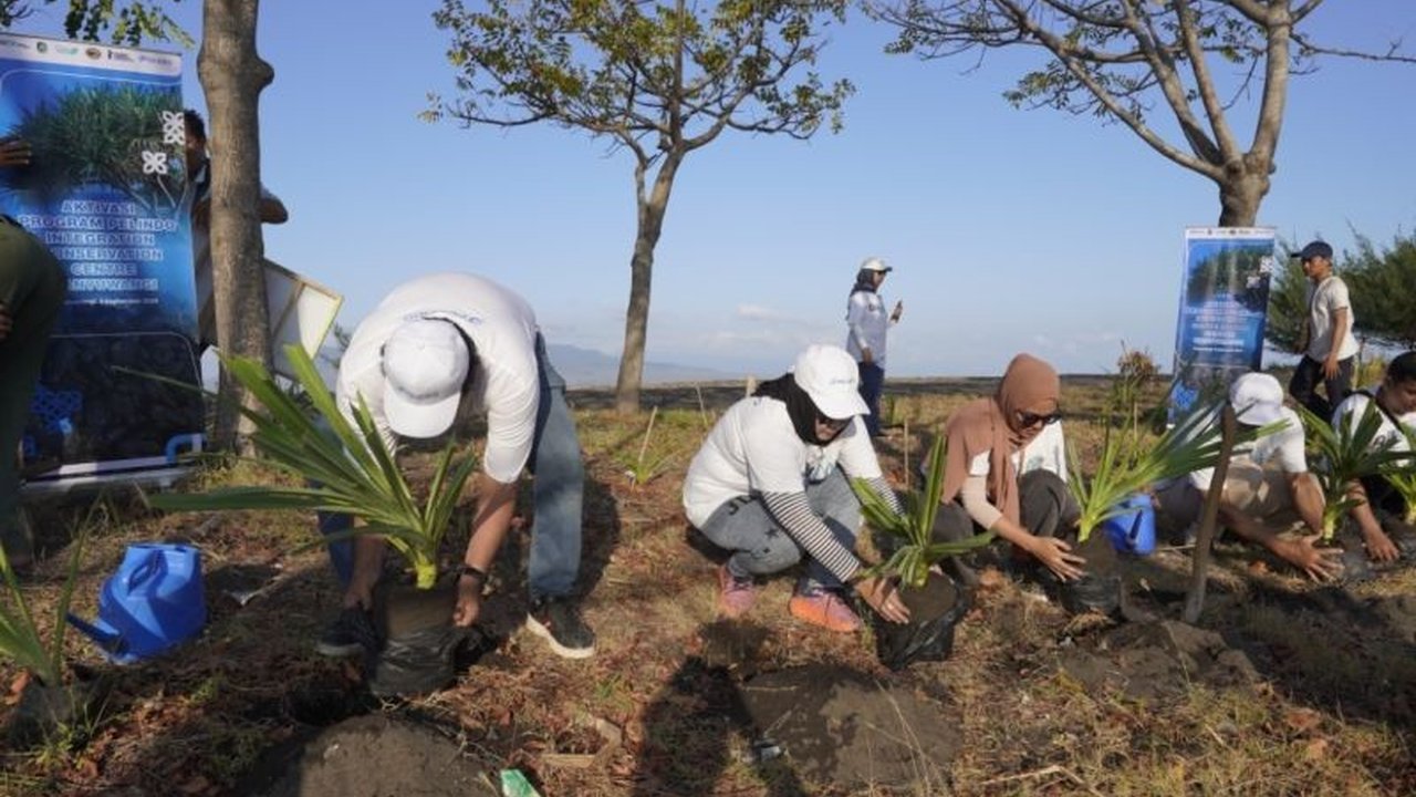 Pelindo Regional 3 Sub Regional Jawa berkomitmen pada keberlanjutan melalui program TJSL,  dengan berbagai inisiatif di bidang pendidikan, sosial, lingkungan, dan ekonomi masyarakat di Jawa pada tahun 2024 dan proyeksi 2025.