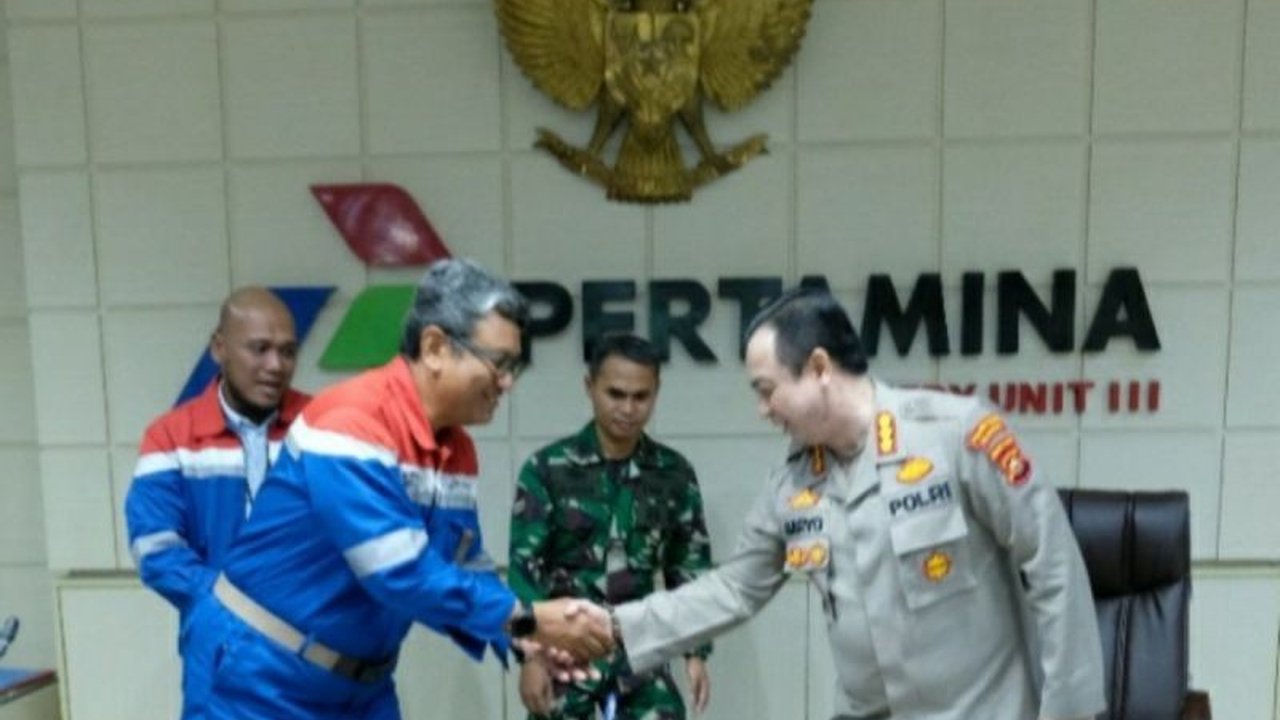 Kilang Pertamina Plaju di Palembang berkolaborasi dengan Polrestabes Palembang untuk mengamankan objek vital nasional dan rantai pasokan bahan baku demi ketahanan energi nasional.