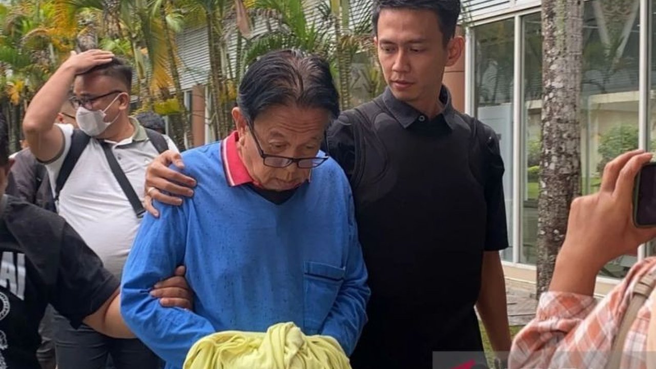 Setelah 20 tahun buron, Nader Taher, terpidana korupsi kredit macet Bank Mandiri senilai Rp35,9 miliar, akhirnya ditangkap di Bandung dan akan menjalani hukuman 14 tahun penjara.