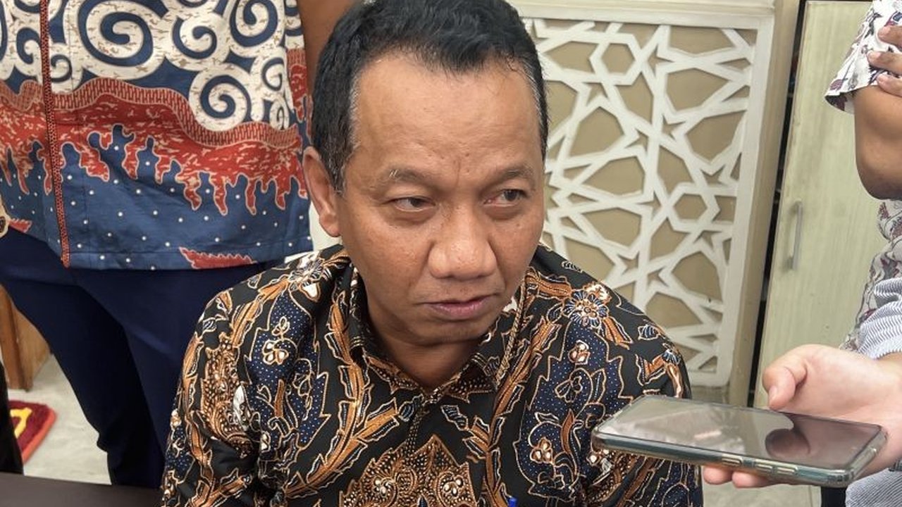 Revisi RUU Minerba mengatur perguruan tinggi sebagai penerima manfaat, bukan pemegang Izin Usaha Pertambangan (IUP), serta memprioritaskan ormas keagamaan, UKM, dan perguruan tinggi dalam pengelolaan tambang.