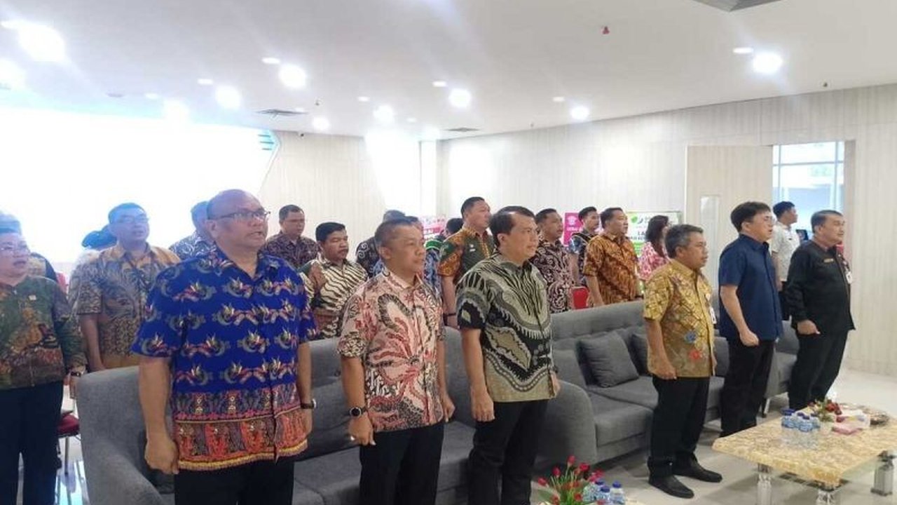 Kejaksaan Tinggi Sulawesi Utara (Kejati Sulut) resmi membuka Mal Pelayanan Hukum di Manado guna mempermudah akses masyarakat terhadap layanan hukum gratis dan berkonsultasi seputar masalah hukum.