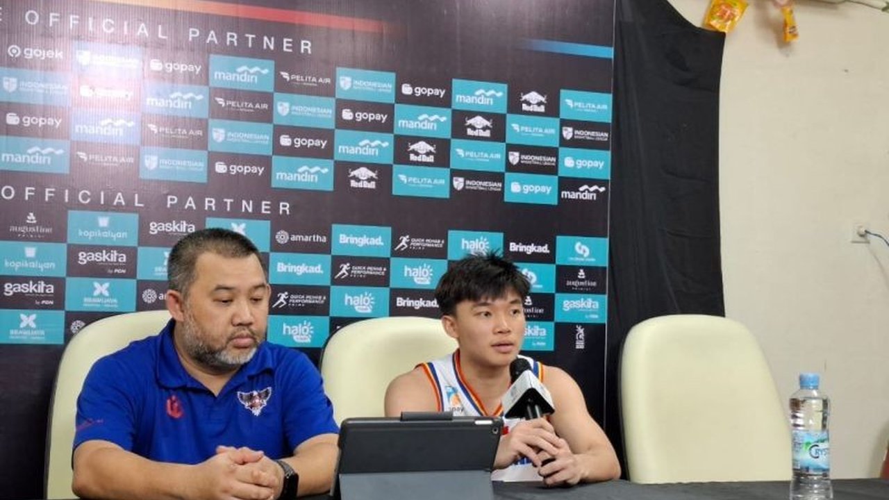 Meskipun menelan kekalahan dari Hangtuah Jakarta, pelatih Rajawali Medan tetap optimistis timnya akan segera meraih kemenangan perdana di IBL 2025, berkat peningkatan performa dan fokus perbaikan pertahanan.