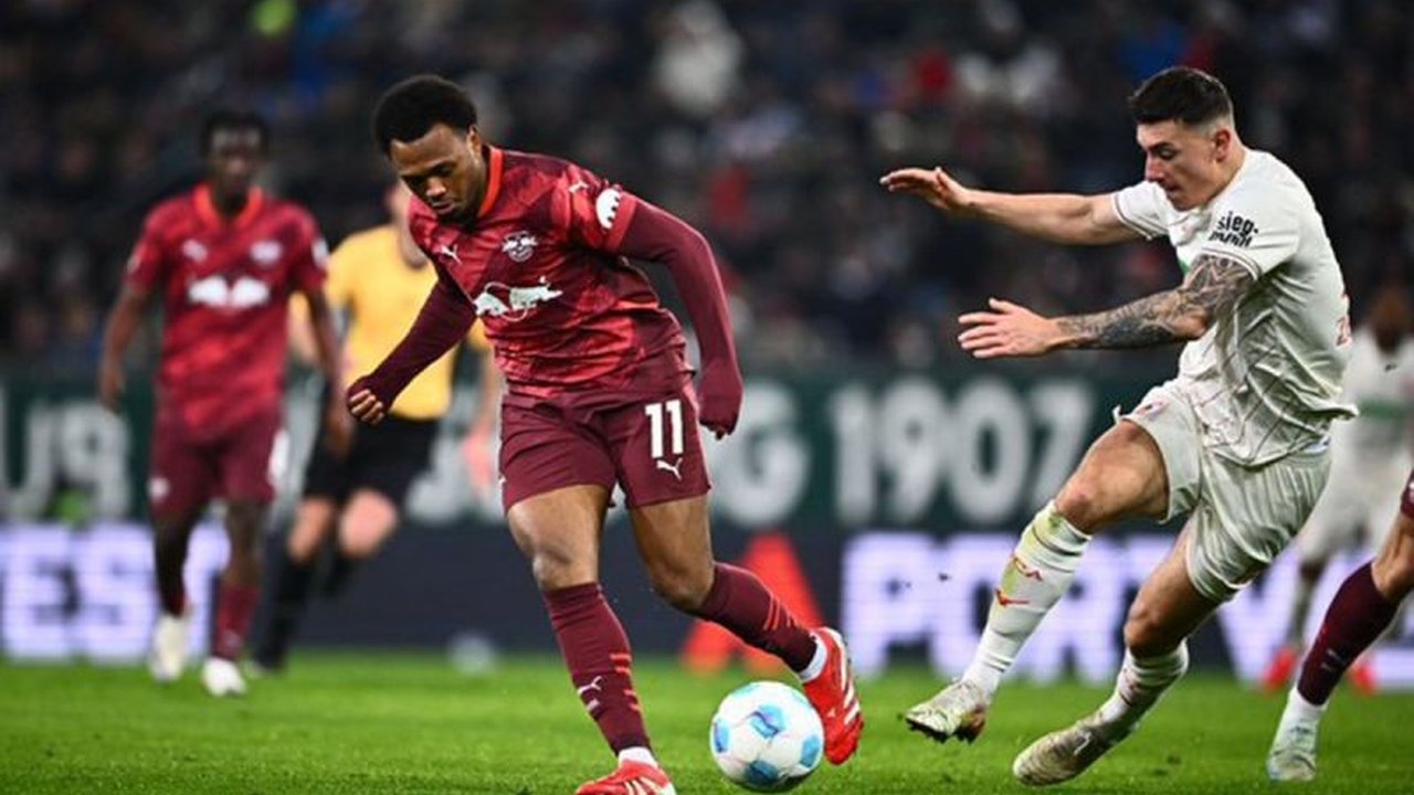 RB Leipzig gagal meraih kemenangan saat bermain imbang 0-0 melawan Augsburg di pekan ke-22 Liga Jerman, meskipun mendominasi penguasaan bola dan menciptakan beberapa peluang emas.