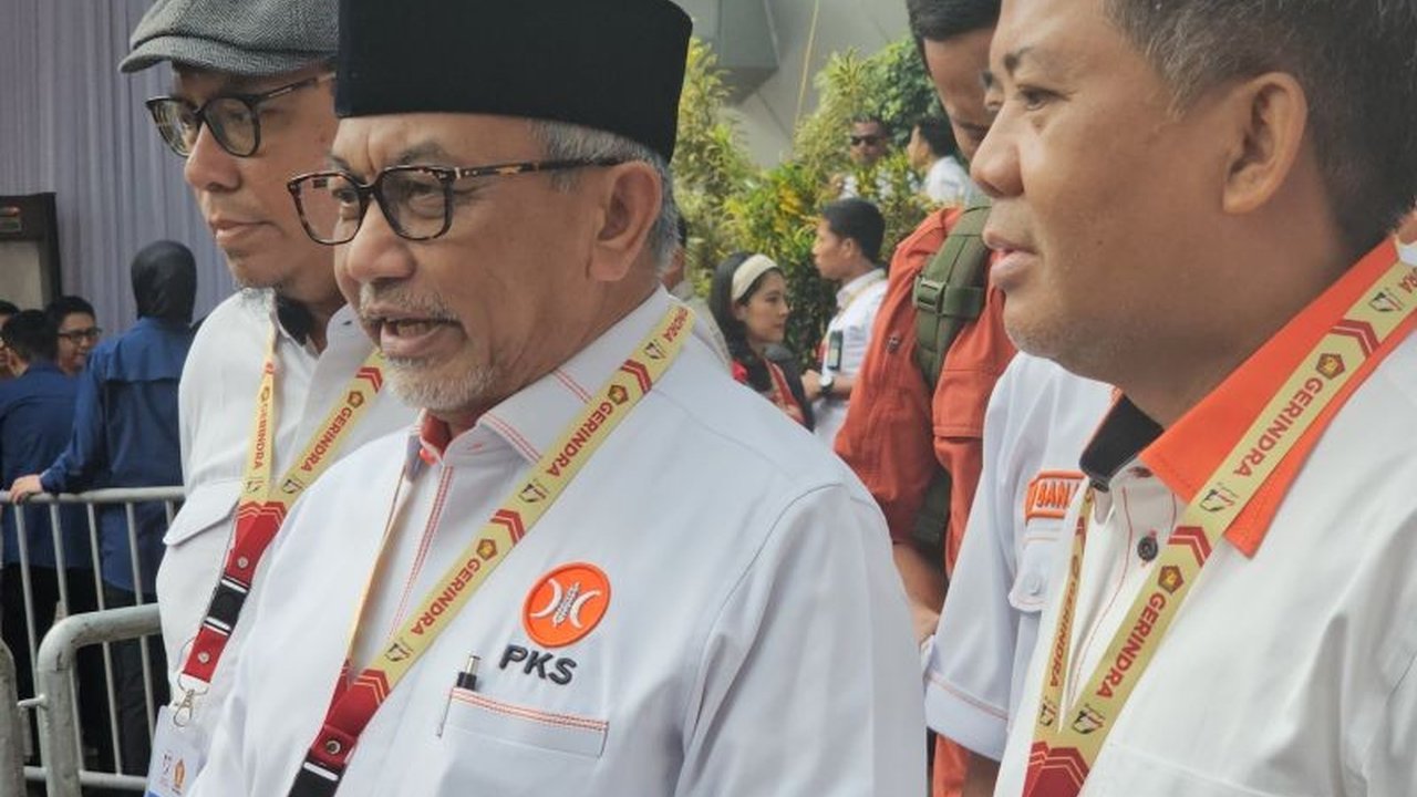 Presiden PKS Ahmad Syaikhu menyatakan kesiapan partainya berkolaborasi dengan Partai Gerindra untuk membangun Indonesia yang lebih baik, disampaikan saat menghadiri HUT ke-17 Gerindra di Sentul, Bogor.