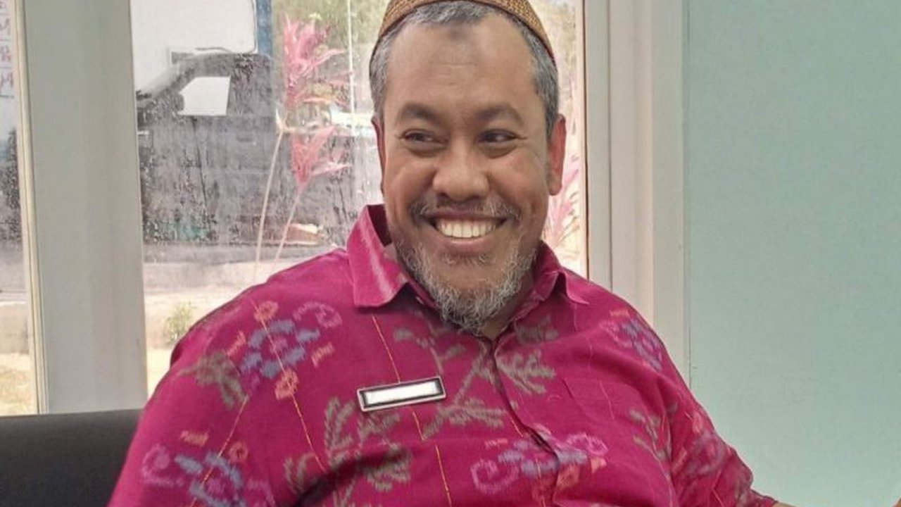 Pemkot Palu berinovasi dengan mengelola sampah untuk mewujudkan ekonomi sirkuler, mengurangi beban TPA, dan memberdayakan masyarakat lewat program TPS3R dan pengomposan mandiri.