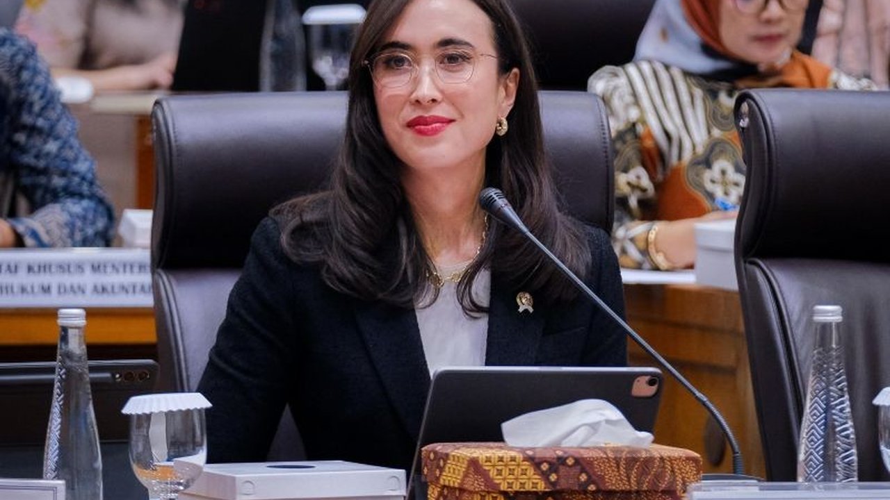 Kementerian Pariwisata Indonesia berkomitmen mengoptimalkan anggaran untuk mencapai target kinerja di sektor pariwisata 2025 melalui kolaborasi strategis dan program unggulan seperti Gerakan Wisata Bersih dan Desa Wisata, kendati adanya efisiensi anggaran