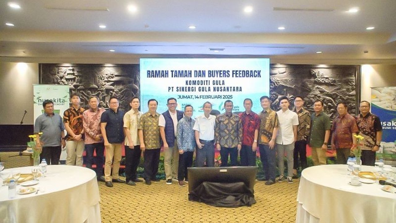 PT Sinergi Gula Nusantara (SGN) optimis mencapai produksi gula 1,01 juta ton pada 2025 melalui perluasan lahan tebu, pengaktifan pabrik, dan peningkatan efisiensi produksi, dengan 540.000 ton untuk PTPN.