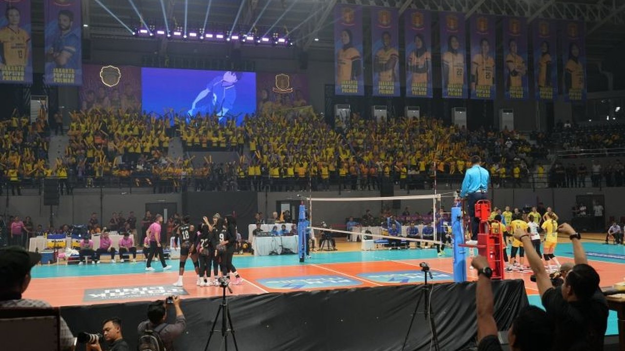 PLN Mobile Proliga 2025 di Pontianak tak hanya menyuguhkan kompetisi voli profesional, tetapi juga memberikan dampak ekonomi positif bagi UMKM Kalimantan Barat dan menginspirasi atlet lokal.