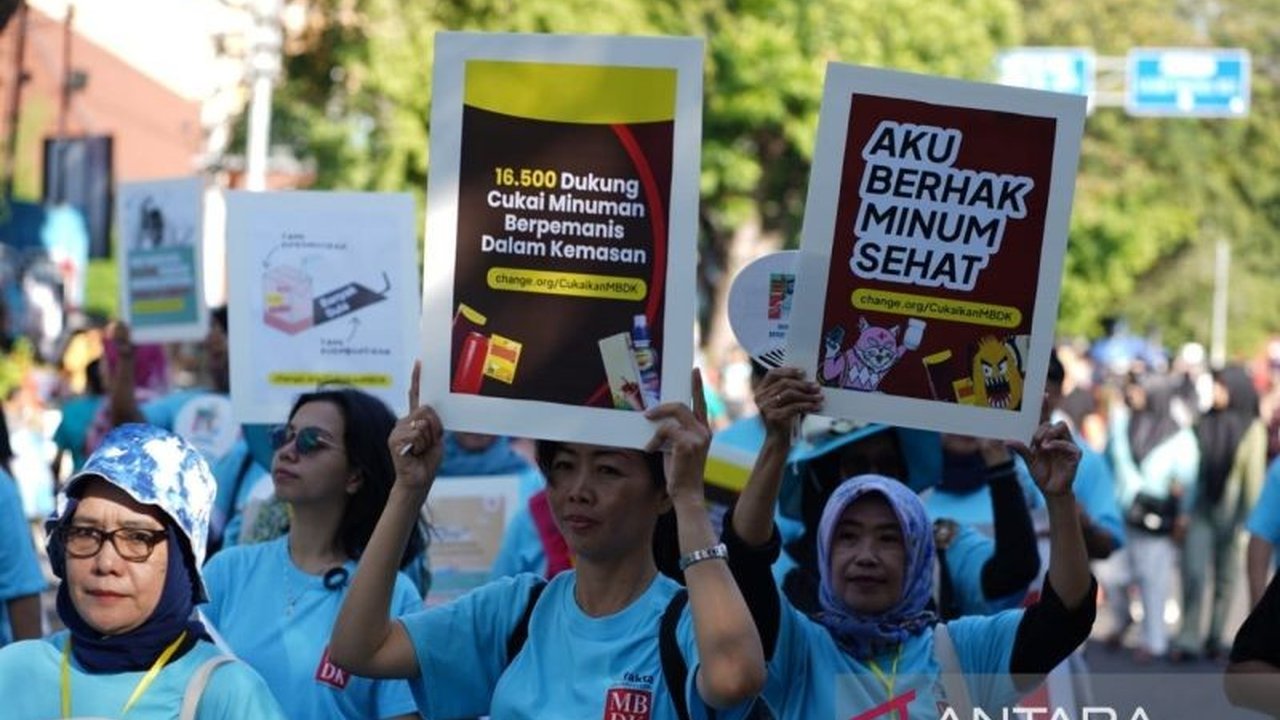 Apresiasi Kebijakan Cukai Minuman Kemasan: Langkah Menuju Indonesia Sehat 2045