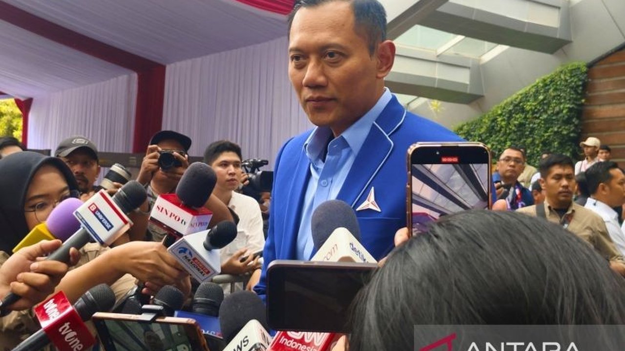 Agus Harimurti Yudhoyono (AHY) memuji kepemimpinan Presiden Prabowo Subianto yang dinilai mampu memperkuat Koalisi Indonesia Maju (KIM) sejak masa kampanye hingga pemerintahan saat ini,  mendukung visi Indonesia yang lebih baik.