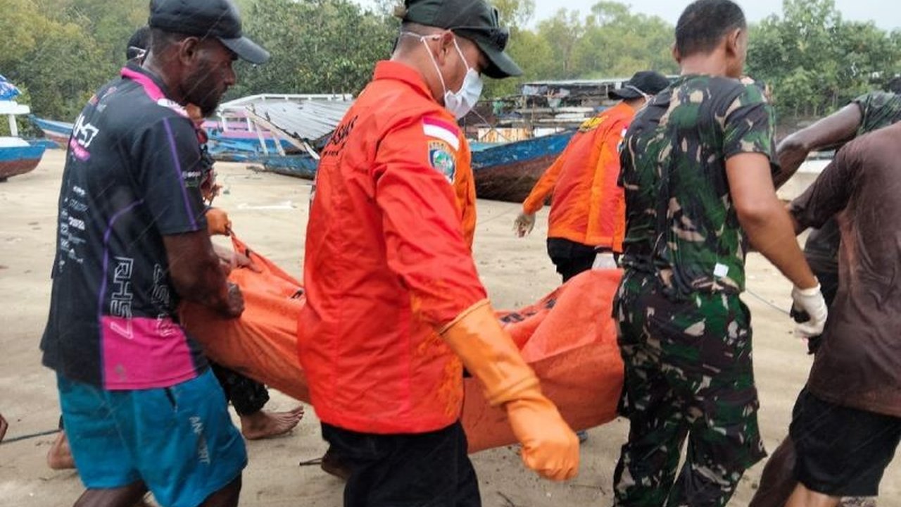 Tim SAR gabungan menemukan jenazah Iwan Segong (50 tahun), korban speed boat yang terbalik di Sungai Bian, Merauke, setelah pencarian selama dua hari, sementara tiga penumpang lainnya berhasil selamat.