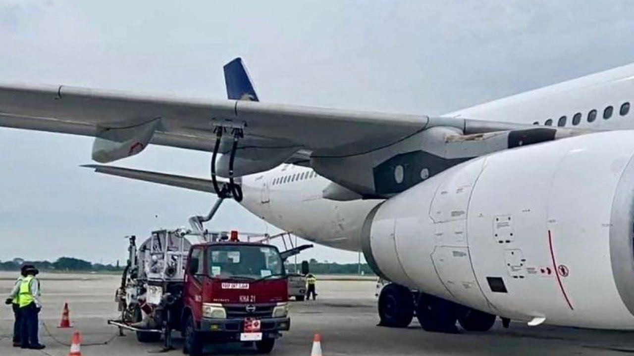 Pencurian avtur di pipa penerimaan AFT Kualanamu menyebabkan Pertamina mengalami kerugian sekitar Rp400 juta, berdasarkan barang bukti 29 baby tank berisi 30 kiloliter avtur yang disita pihak kepolisian.