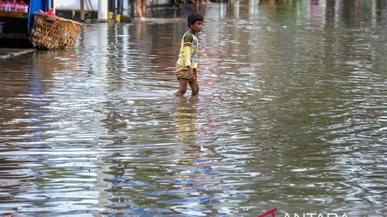 Banjir Lebak: Hujan Deras Rendam Pemukiman Warga Rangkasbitung