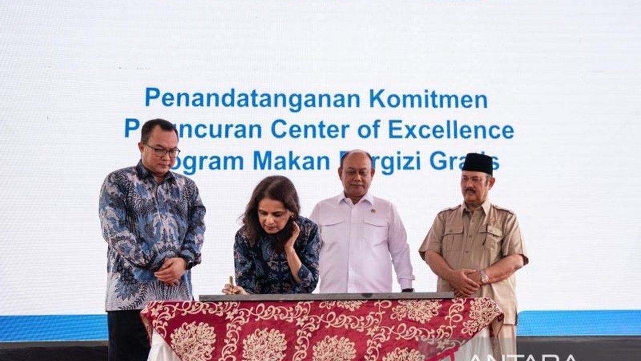 Program Makan Bergizi Gratis Indonesia mendapat pengakuan internasional setelah bergabung dengan School Meals Coalition, sebuah koalisi yang terdiri dari lebih dari 100 negara dan organisasi internasional, untuk meningkatkan gizi anak-anak, ibu hamil, dan