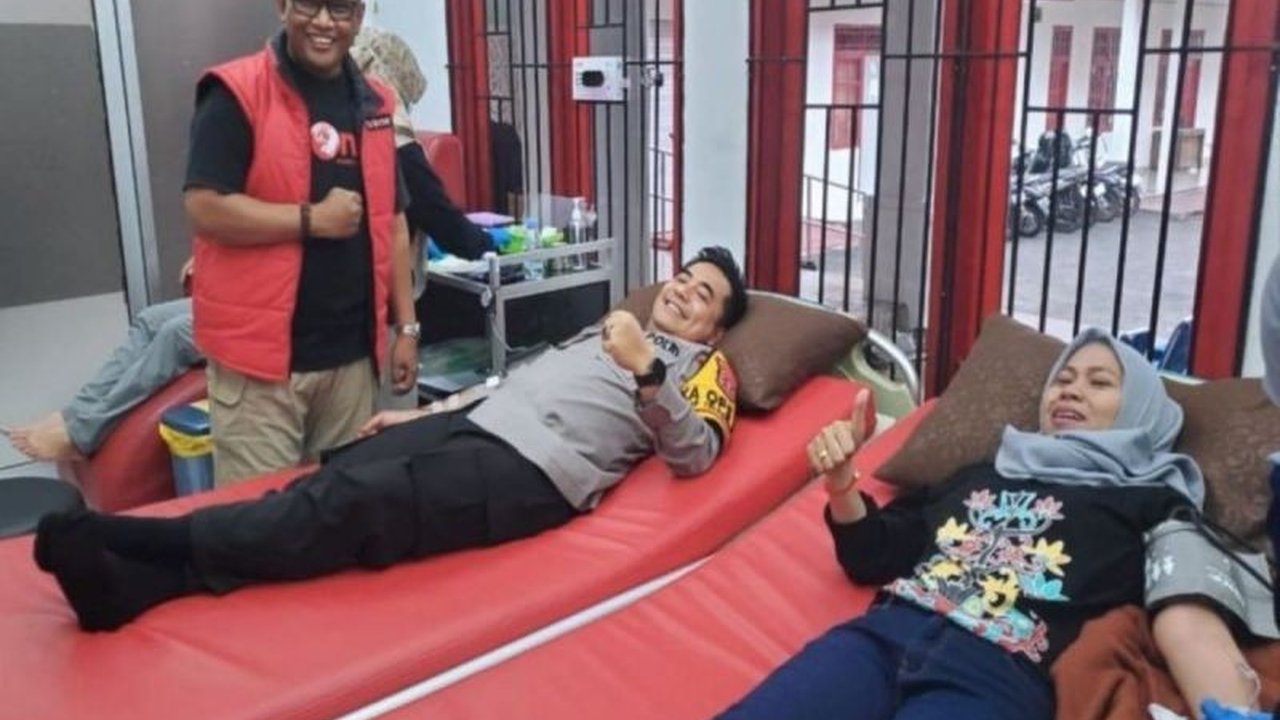 Polres dan PWI Kotim menggelar donor darah bersama dalam rangka Hari Pers Nasional 2025, sekaligus mempererat sinergi dan kepedulian sosial, membantu stok darah PMI yang menipis.