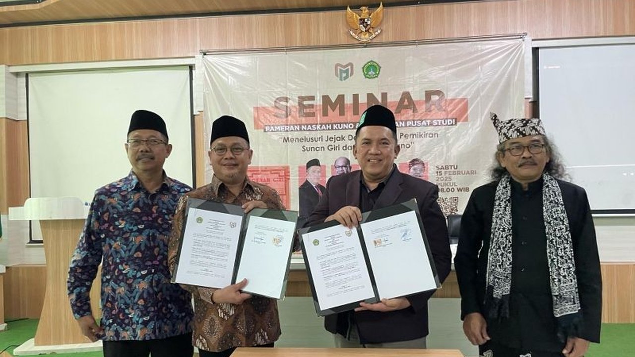 Universitas Islam Lamongan (UNISLA) resmikan Pusat Studi Kajian Manuskrip Wali Jawa Timur dan selenggarakan seminar untuk melestarikan manuskrip kuno peninggalan leluhur, khususnya warisan Sunan Giri.