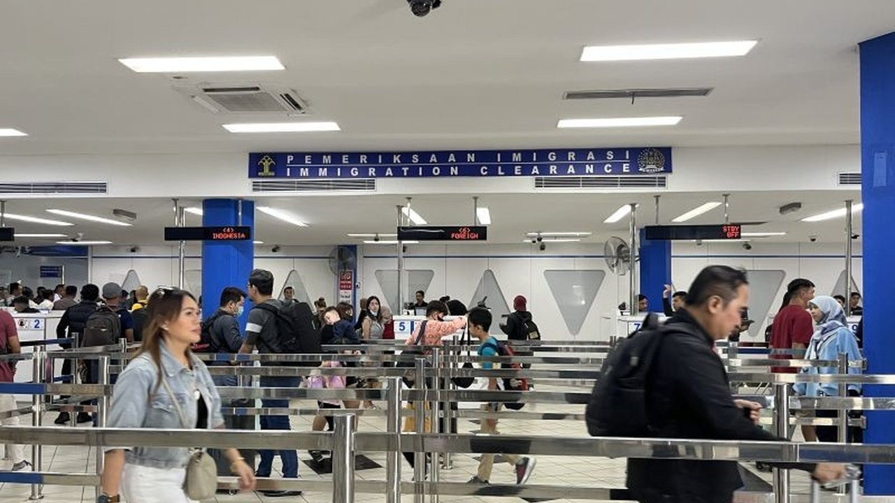 Kantor Imigrasi Batam meluncurkan program IM-pressions berupa pemberian pembatas paspor tematik untuk meningkatkan pelayanan dan memberikan pengalaman berkesan bagi pengguna jasa imigrasi.