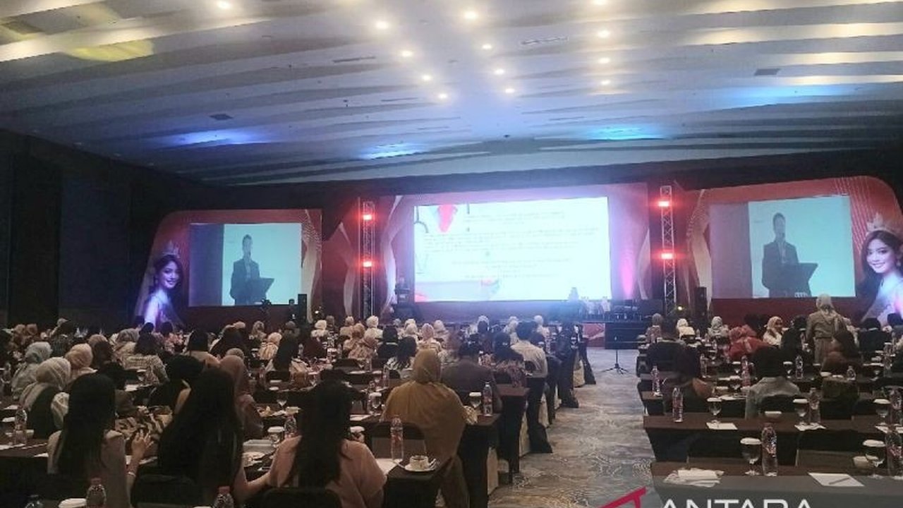 INDAAC Sumut 6.0, yang diselenggarakan oleh Perdaweri, sukses meningkatkan kemampuan 426 dokter estetika dari berbagai wilayah Indonesia melalui pelatihan dan workshop, sekaligus mendorong penggunaan produk kecantikan dalam negeri.