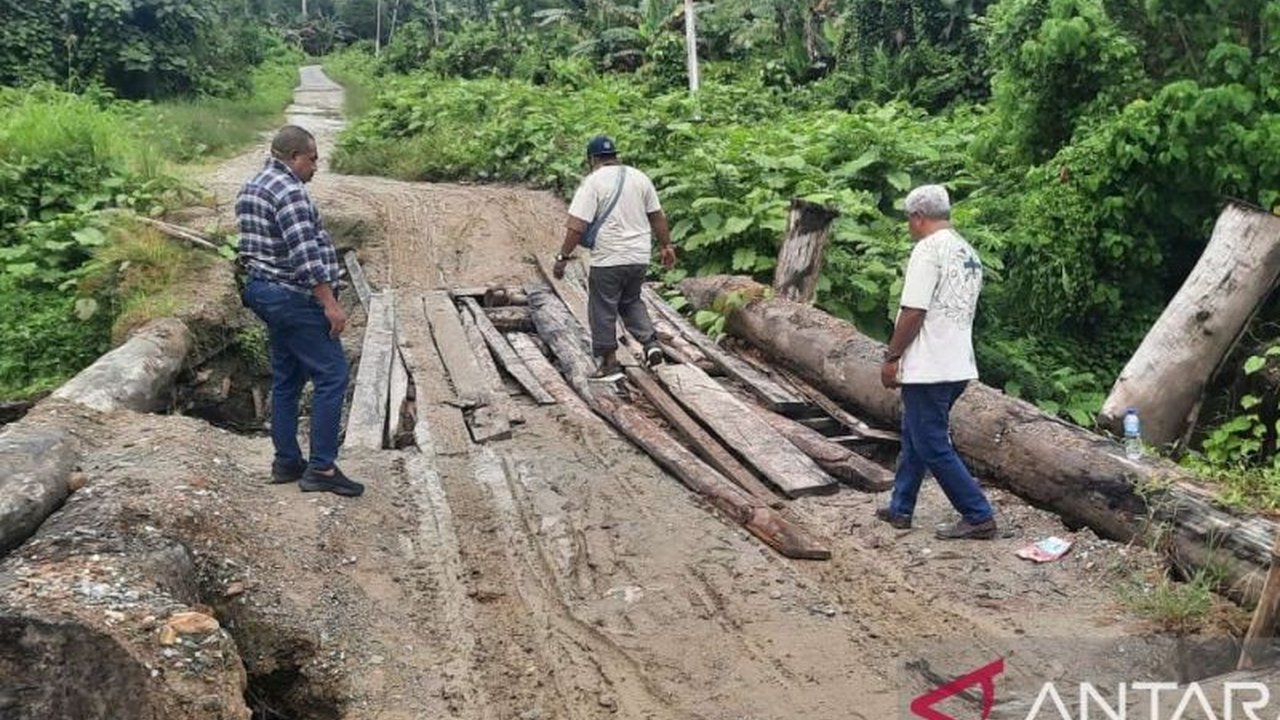 DPRP Papua Barat Perjuangkan Perbaikan Jalan dan Jembatan di Teluk Wondama