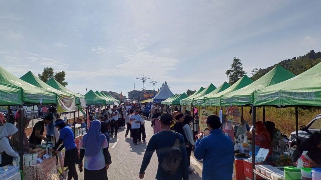 Kogabwilhan I menggelar bazar UMKM di Tanjungpinang, Kepri, yang dipadukan dengan berbagai kegiatan menarik untuk meningkatkan perekonomian dan kesejahteraan masyarakat setempat.