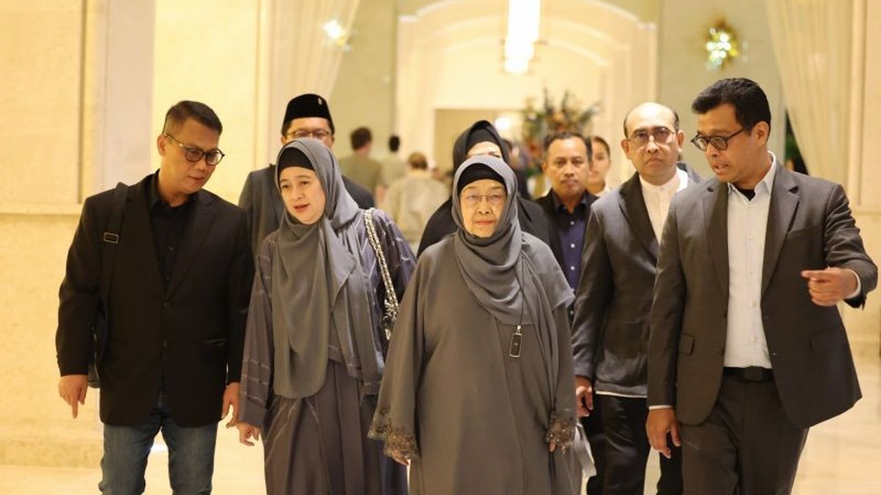 Presiden ke-5 RI Megawati Soekarnoputri bertemu Putra Mahkota Abu Dhabi, Sheikh Khaled, membahas hubungan bilateral Indonesia-UEA dan sejarah kedua keluarga pendiri bangsa.