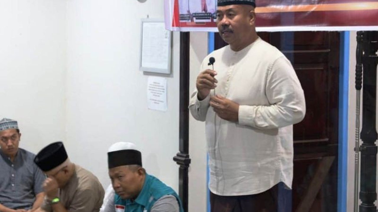 Pemerintah Kabupaten Kutai Kartanegara (Kukar) berkolaborasi dengan Dewan Masjid Indonesia (DMI) untuk mengatasi angka kemiskinan yang mencapai 7,61 persen melalui program berbasis rumah ibadah dan pendataan warga.