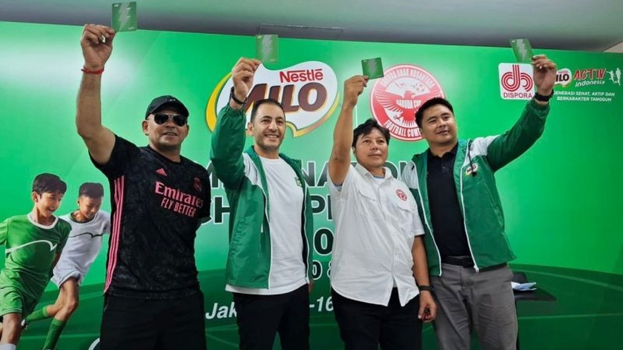 Nestle Milo luncurkan Kartu Petir untuk menghentikan sementara pertandingan sepak bola saat hujan disertai petir guna melindungi pemain muda di Milo National Championship 2025.