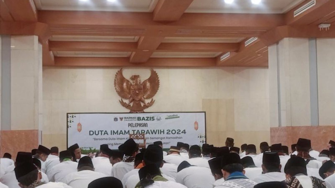 Pemerintah Provinsi DKI Jakarta membuka pendaftaran Duta Imam Tarawih 2025 untuk meningkatkan kualitas ibadah salat Tarawih di bulan Ramadhan dengan melibatkan para penghafal Al-Qur'an.