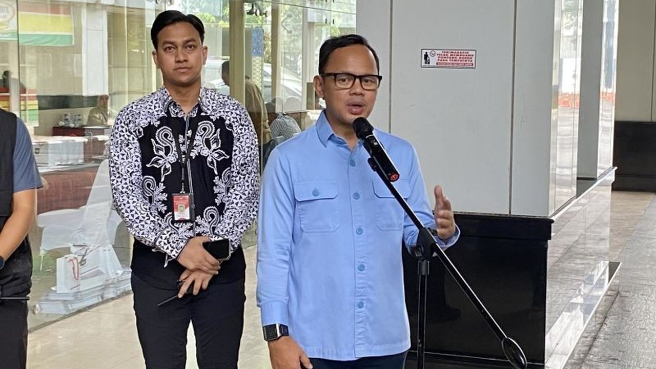 Wakil Menteri Dalam Negeri (Wamendagri) membuka kemungkinan adanya pembekalan bagi wakil kepala daerah terpilih, meskipun retret di Magelang hanya untuk kepala daerah terpilih.