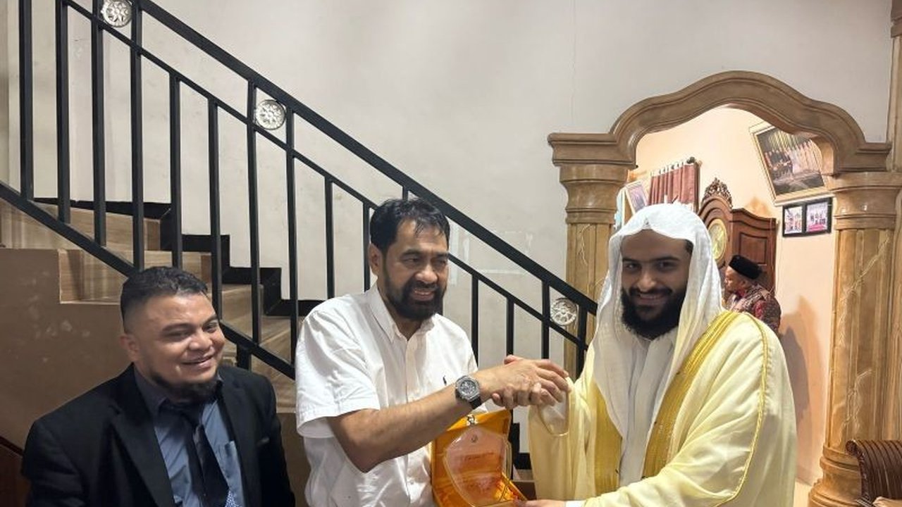 Konsorsium investor Arab Saudi tertarik berinvestasi di Aceh, khususnya pada sektor CPO, minyak goreng, energi, dan pertambangan, serta menawarkan peluang pendidikan bagi putra-putri Aceh.