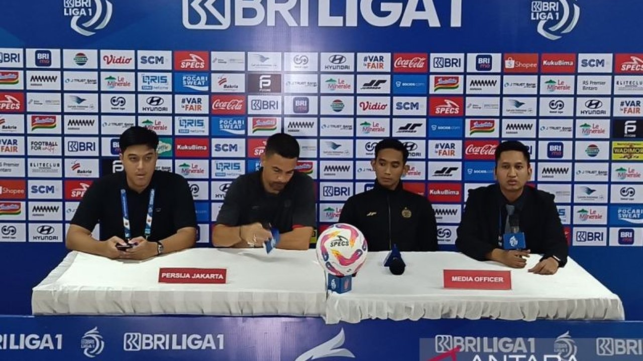 Bek Persija Jakarta, Rizky Ridho, mengungkapkan timnya akan mengevaluasi kekurangan dalam laga imbang 2-2 melawan Persib, terutama dalam mengantisipasi serangan balik di babak kedua, sekaligus meminta maaf kepada The Jakmania.