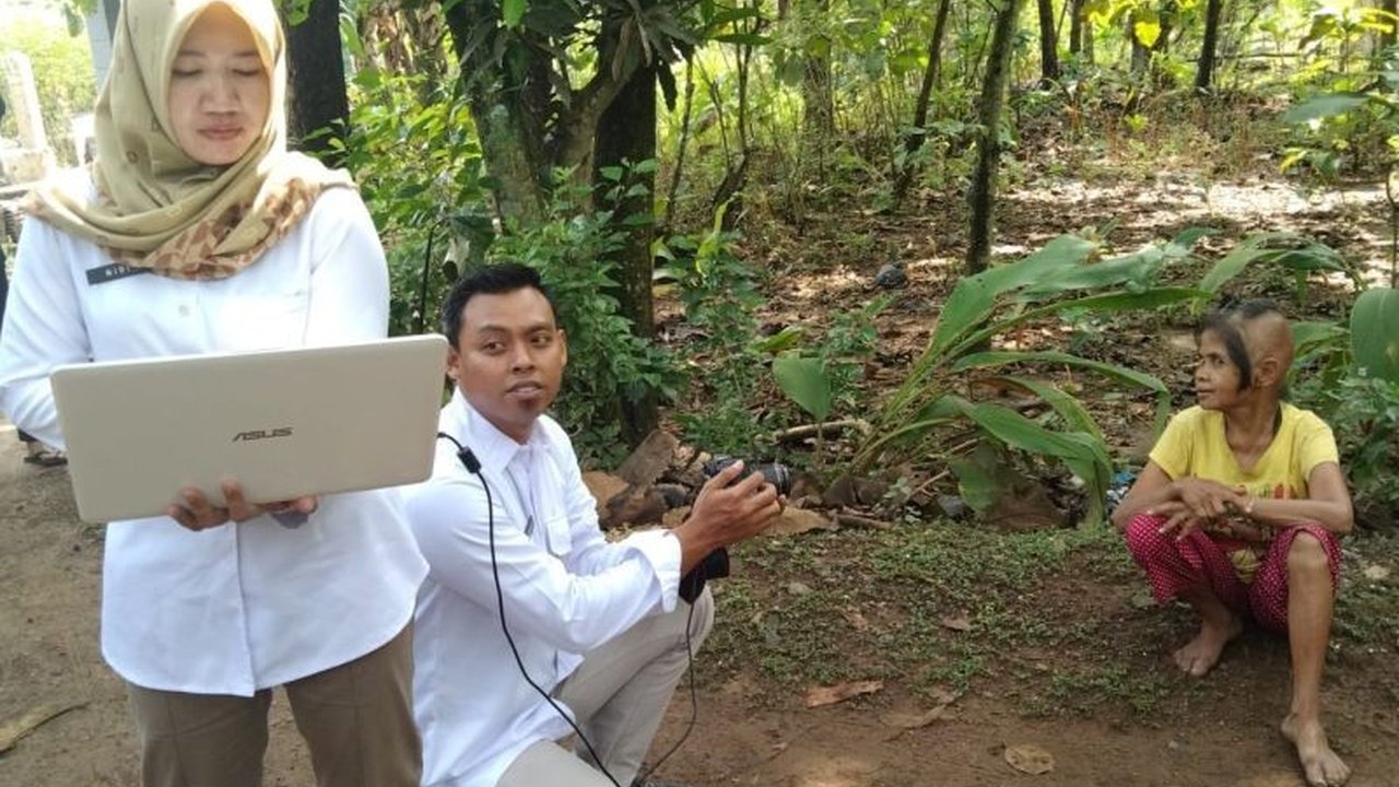 Dinas Kesehatan Ponorogo mencatat peningkatan signifikan kasus Orang Dengan Gangguan Jiwa (ODGJ) pada tahun 2024, didorong oleh faktor genetik dan tekanan psikososial seperti masalah ekonomi dan keluarga.