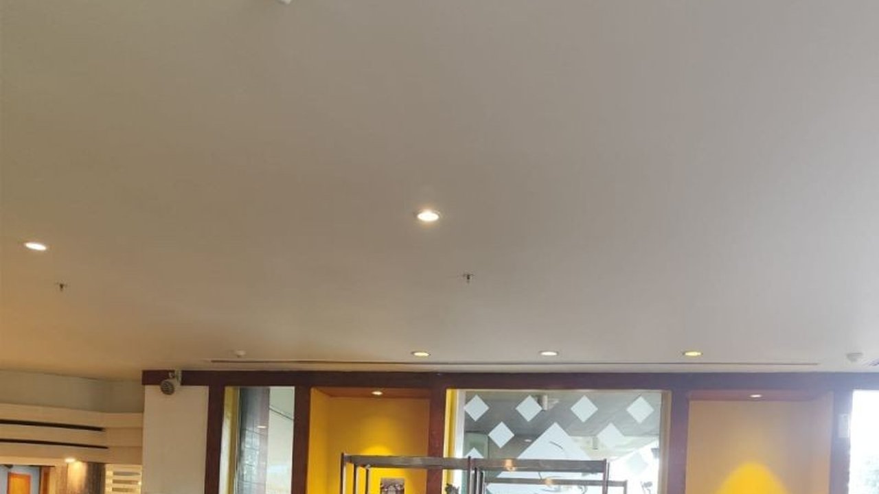 Bupati dan Wakil Bupati Bangka Tengah terpilih, Algafry Rahman dan Efrianda, menjalani pemeriksaan kesehatan di Kemendagri sebagai syarat pelantikan serentak kepala daerah pada 20 Februari 2025 di Istana Presiden.