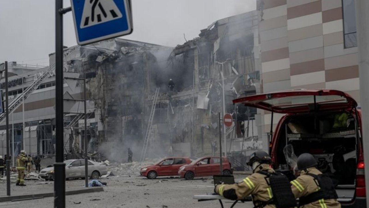 Starmer dan Trump Bahas Perdamaian Ukraina: Jaminan Keamanan Jadi Fokus Utama