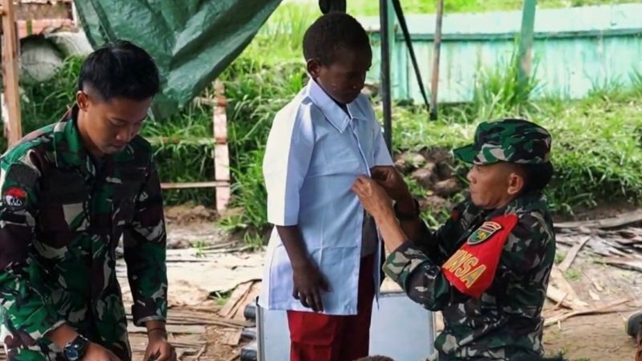 Warga Distrik Homeyo, Intan Jaya, Papua Tengah, antusias sambut program makan bergizi gratis yang diinisiasi oleh Presiden RI Prabowo Subianto, karena program ini menyediakan makanan bergizi yang jarang mereka konsumsi sehari-hari.