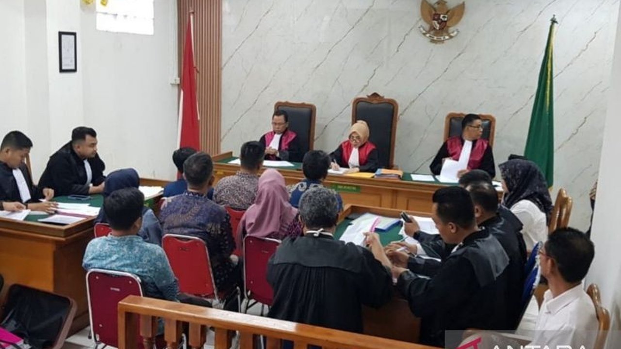 Pengadilan Tipikor Bandung akan melakukan penjemputan paksa terhadap saksi Davit yang mangkir dalam persidangan kasus gratifikasi yang melibatkan pimpinan DPRD Kabupaten Bekasi, Soleman.