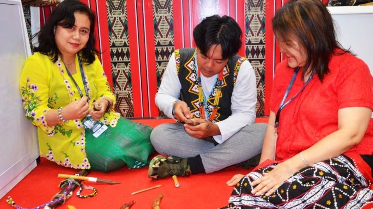 Disdagkop Kubar Petakan Keterampilan Pengukir untuk Lestarikan Budaya Lokal