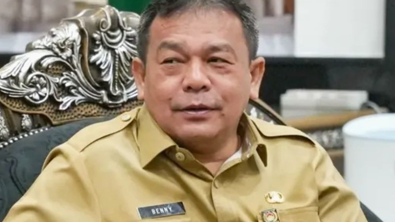 Penjabat Bupati Purwakarta, Benni Irwan, mengingatkan ASN untuk mematuhi kebijakan pemerintah pusat, termasuk Inpres Nomor 1 Tahun 2025, sebelum masa jabatannya berakhir pada 22 Februari 2025.