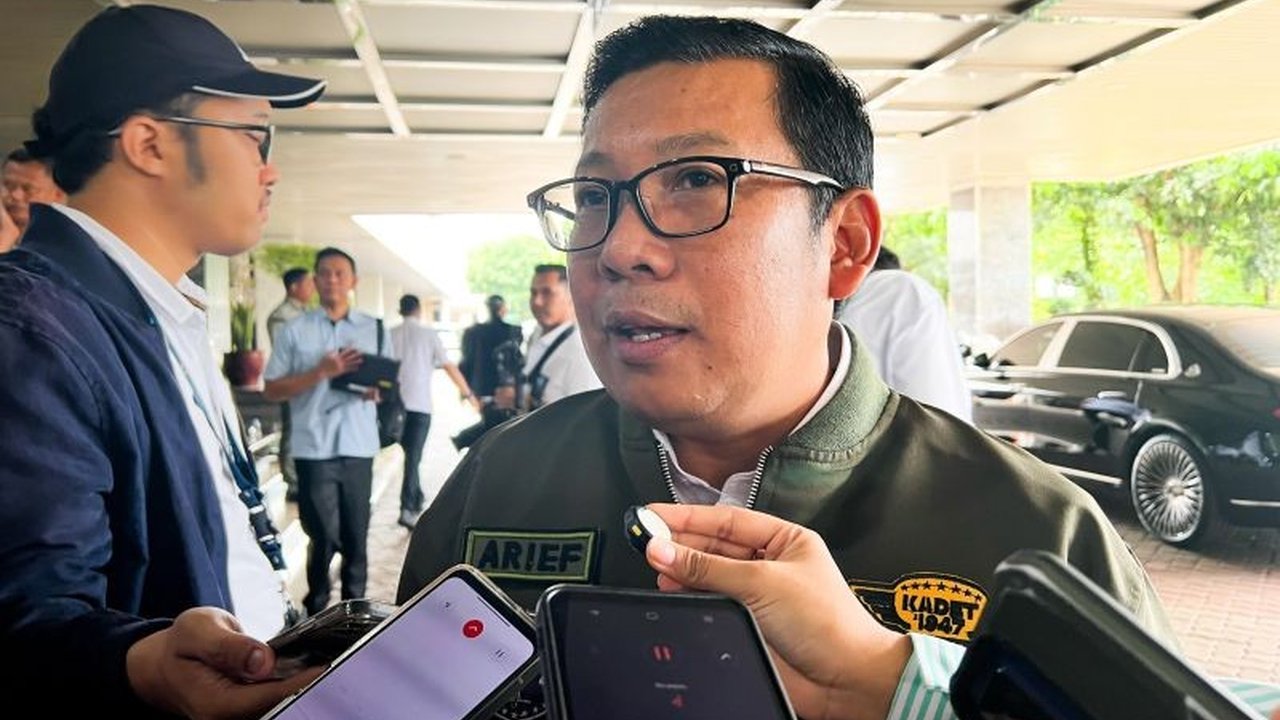 Kepala Bapanas meminta semua penggiling padi untuk membeli gabah sesuai Harga Pembelian Pemerintah (HPP) Rp6.500/kg, meskipun ada laporan pelanggaran di Sumatera Selatan, dan stok beras Bulog mencapai 1,9 juta ton.