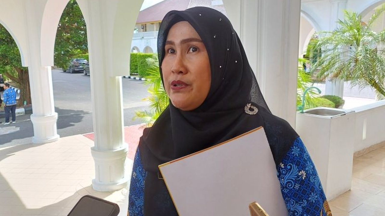 Pemerintah Provinsi Kepulauan Riau (Kepri) merumahkan 120 tenaga honorer karena tidak memenuhi syarat seleksi PPPK, bukan karena efisiensi anggaran, sesuai UU ASN Nomor 20 Tahun 2023.