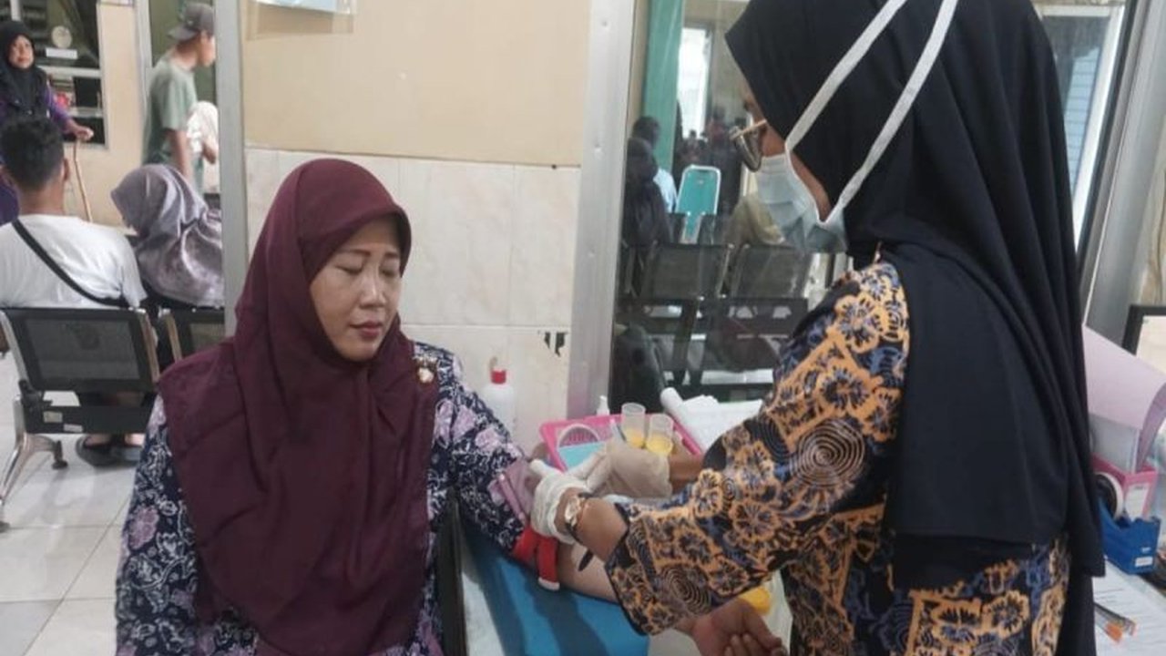 Program Cek Kesehatan Gratis (CKG) di Pekalongan mendapat sambutan positif dari masyarakat, dengan antusiasme tinggi dalam memanfaatkan layanan pemeriksaan kesehatan gratis di puskesmas.