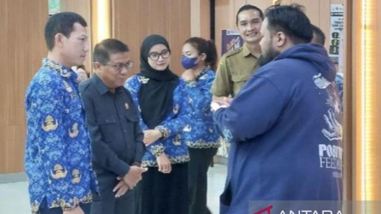 Ketua DPRD Palangka Raya, Subandi, mengapresiasi Mall Pelayanan Publik (MPP) Huma Betang yang telah mencapai standar nasional dan mendorong peningkatan pelayanan dengan melibatkan seluruh mitra kerja.