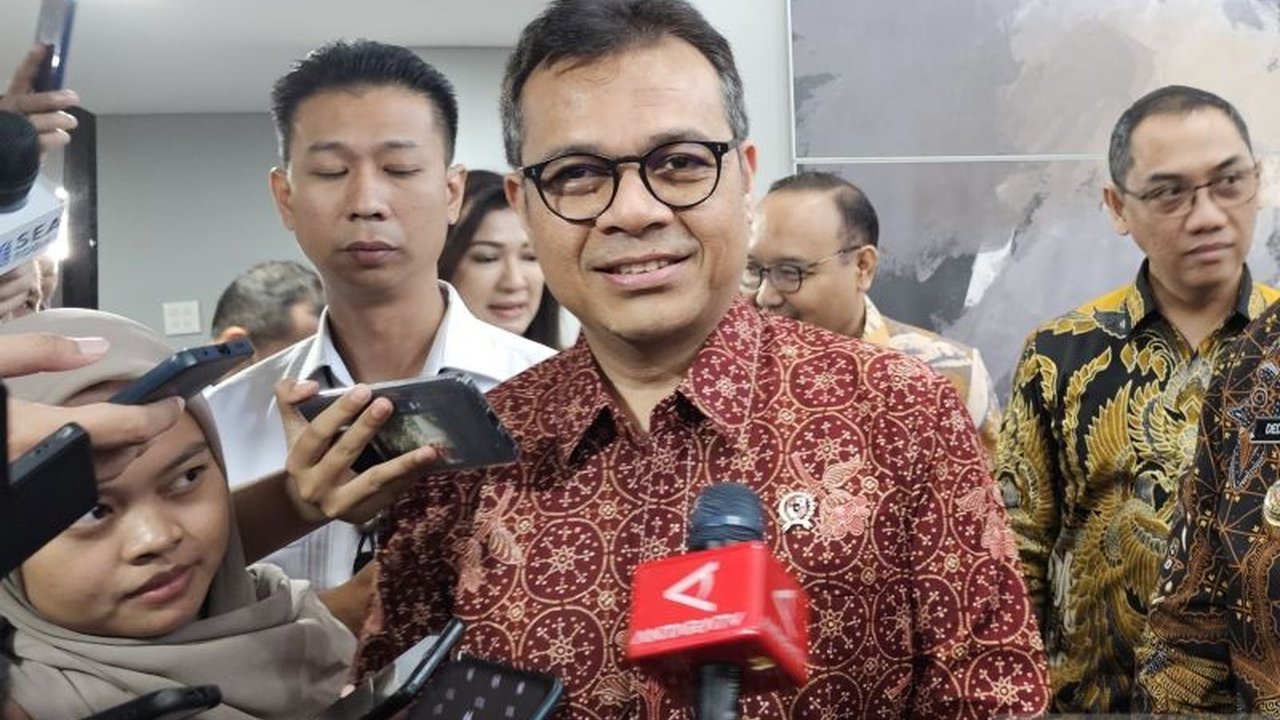 Kementerian Kominfo Indonesia tengah mengeksplorasi teknologi AI DeepSeek untuk pengembangan teknologi AI dalam negeri, meskipun beberapa negara telah memblokirnya karena potensi ancaman keamanan siber.