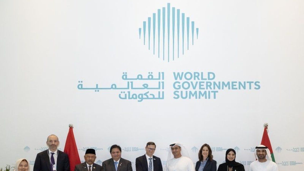 Pengelolaan sampah sirkular di Banyuwangi mendapat suntikan dana 20 juta dolar AS dari Uni Emirat Arab melalui Clean Rivers, untuk memperkuat infrastruktur dan edukasi pengelolaan sampah.