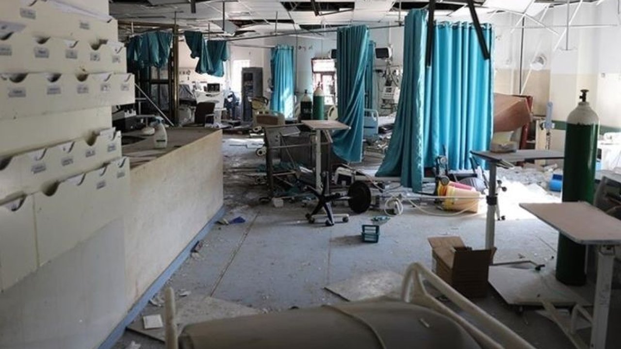 Kementerian Kesehatan Gaza memperingatkan krisis oksigen parah di rumah sakit akibat kerusakan infrastruktur pasca perang antara Israel dan Palestina, mengancam nyawa pasien.