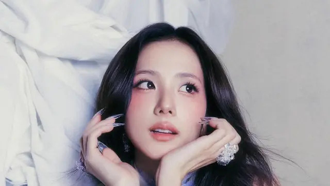 Jisoo BLACKPINK ungkap teaser \'AMORTAGE\'. (credit:instagram.com/sooyaaa__)